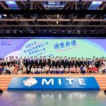 深港澳青少年創意設計大賽頒獎 三地逾百名獲獎者登台領獎