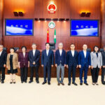 張永春與廣東省人大常委會主任黃楚平會面