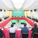 岑浩輝就制定施政方針聽取多個界別意見